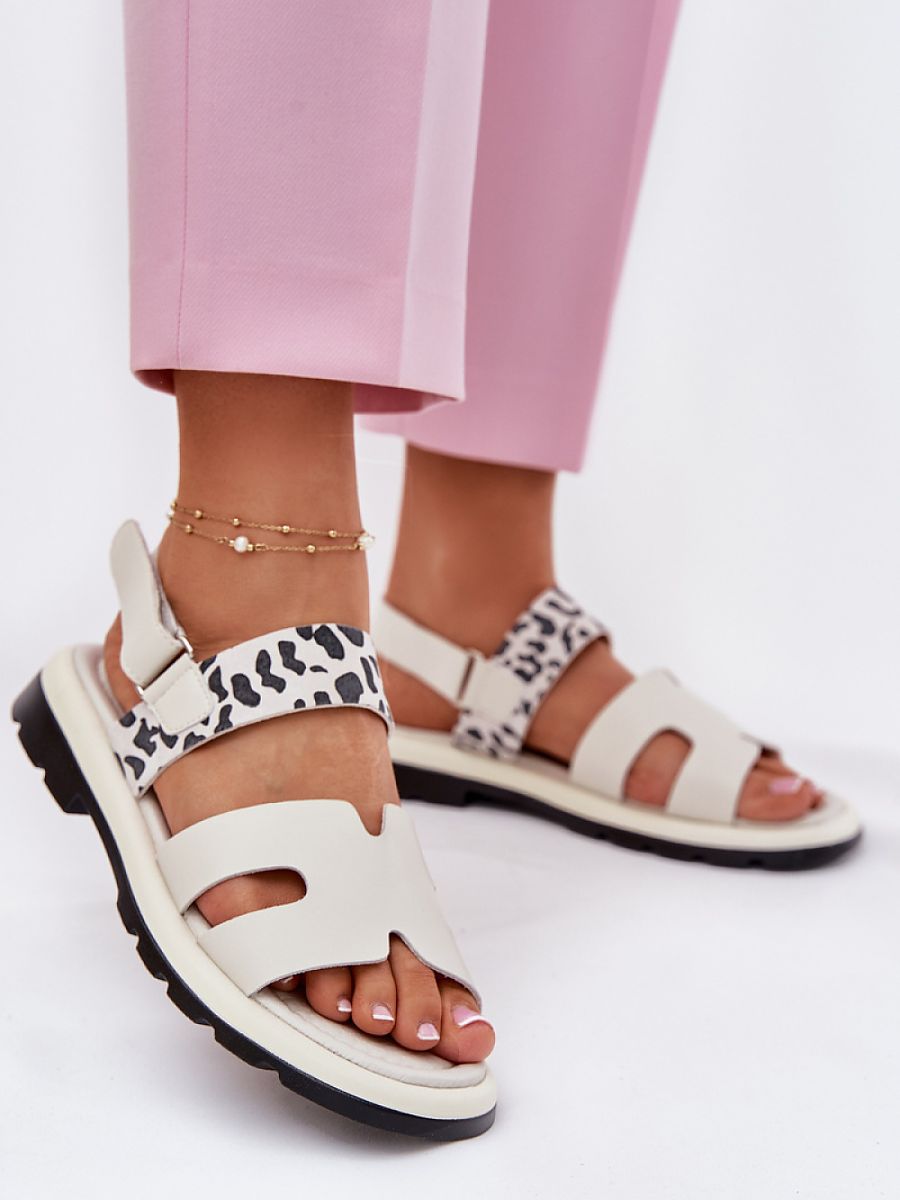  Sandals model 215337 Step in style 