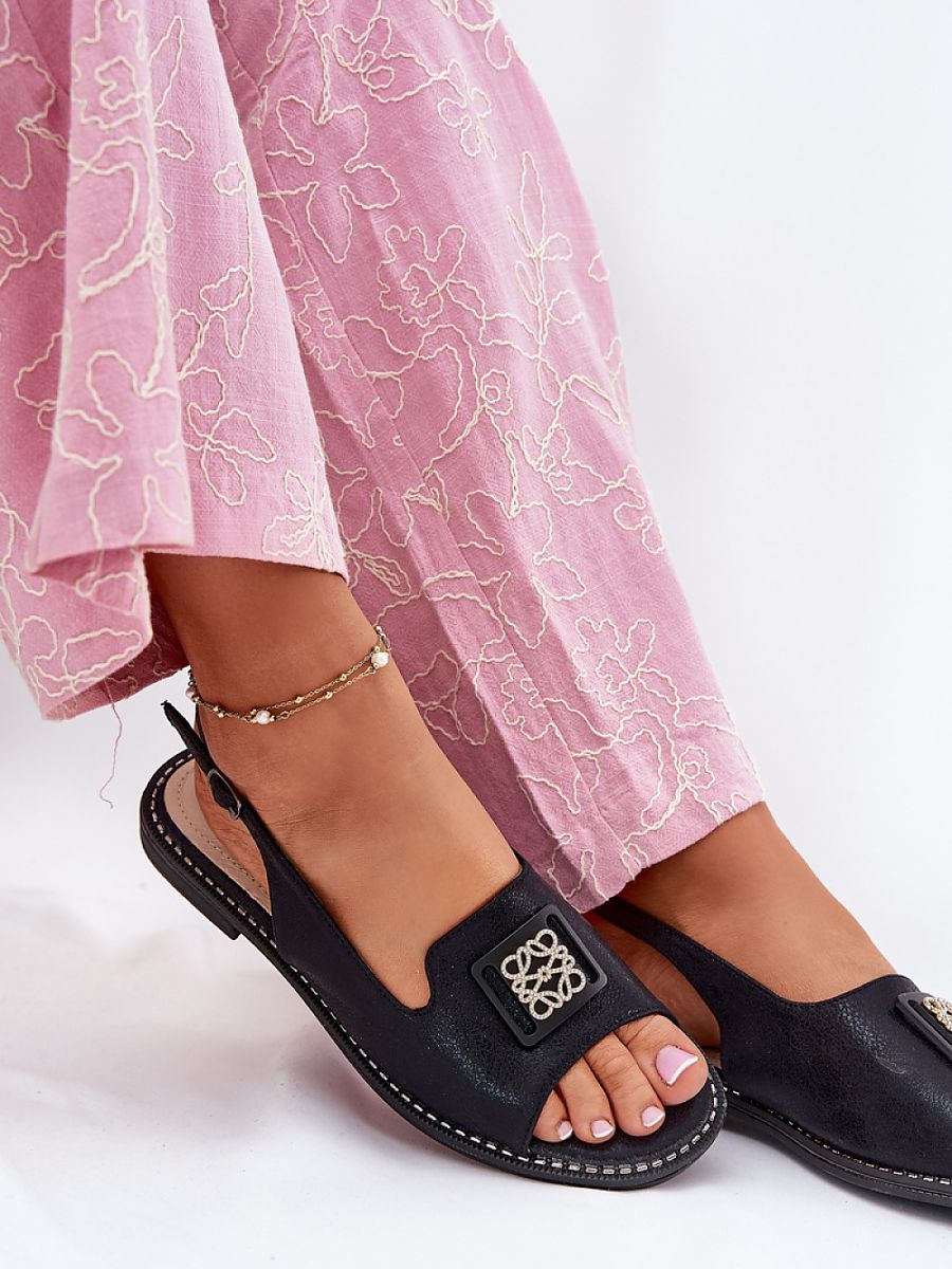  Sandals model 215715 Step in style 