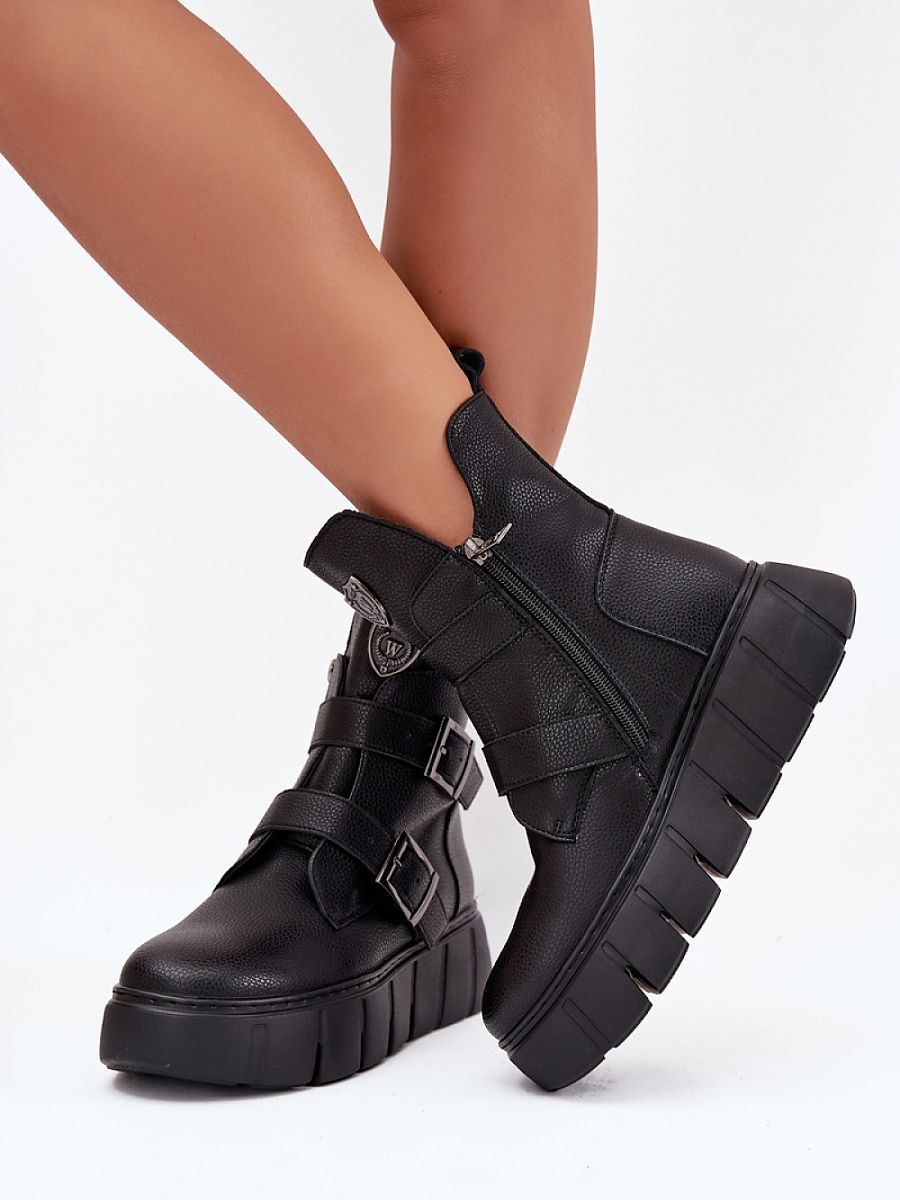  Platform boots model 216832 Step in style 
