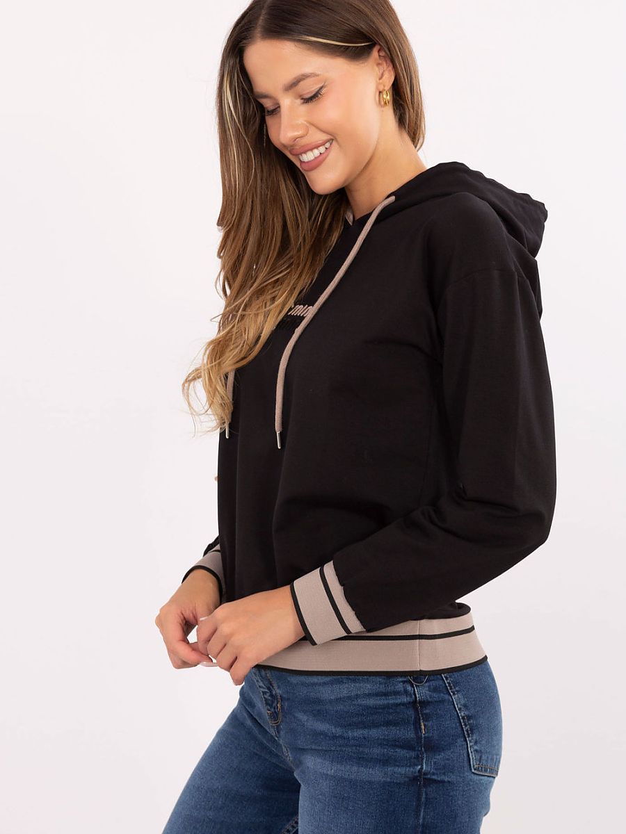  Sweatshirt model 217025 Relevance 