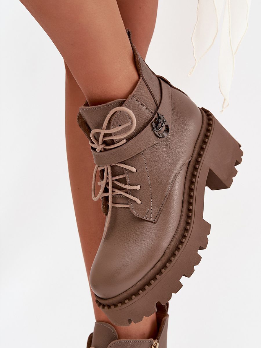  Boots model 217799 Step in style 