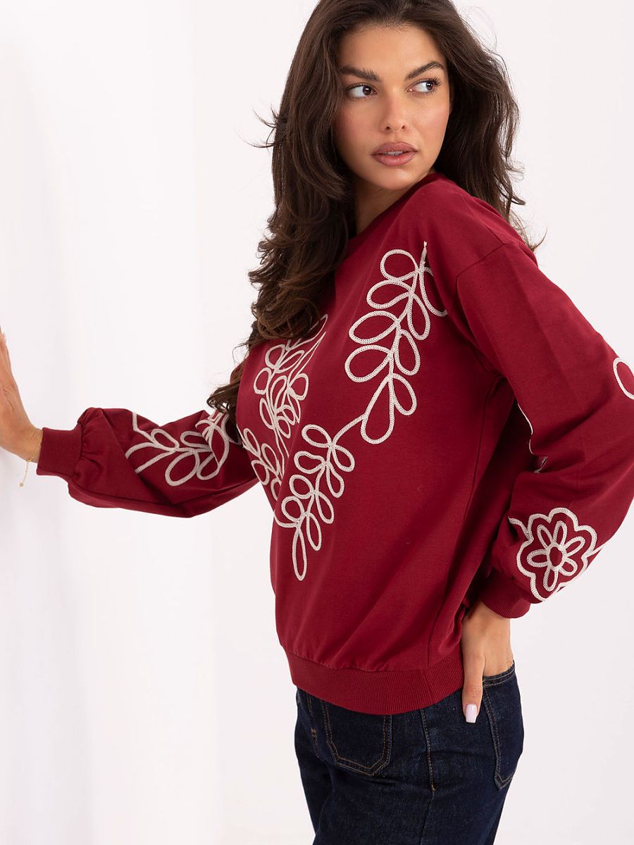  Sweatshirt model 218385 Relevance 