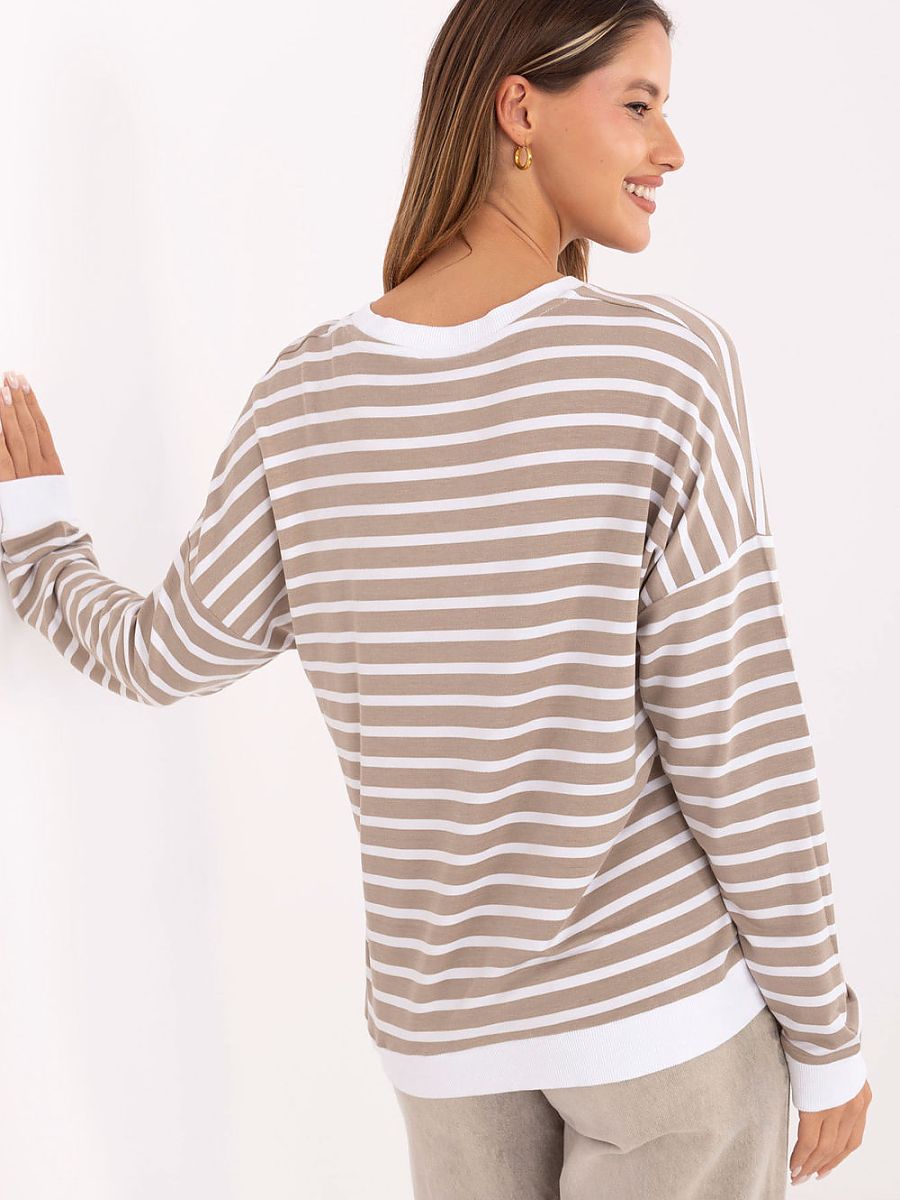 Blouse model 218833 Relevance 