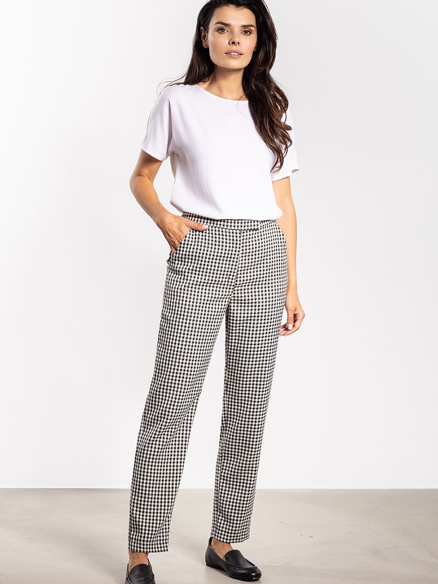  Women trousers model 218973 awama 