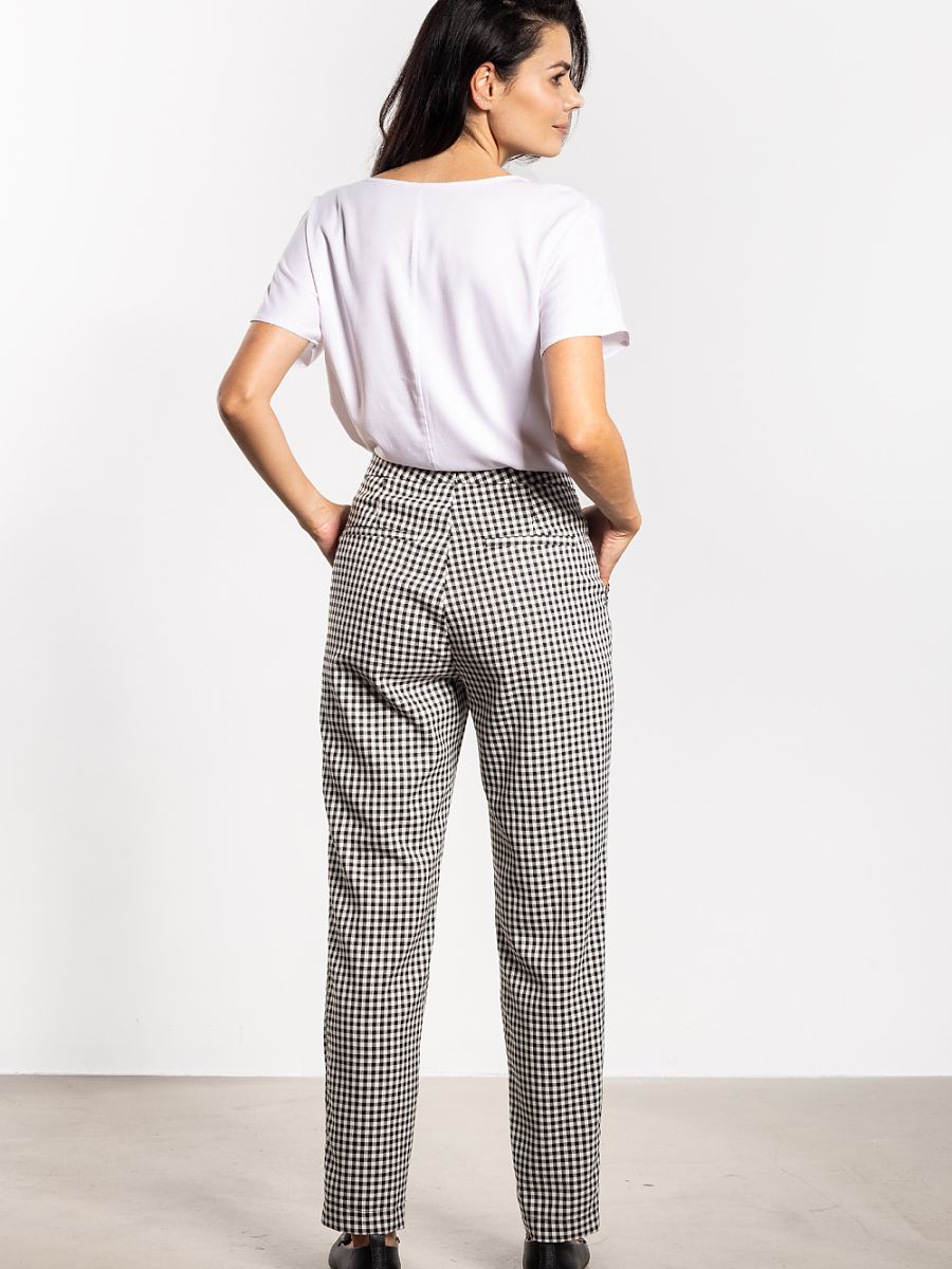  Women trousers model 218973 awama 