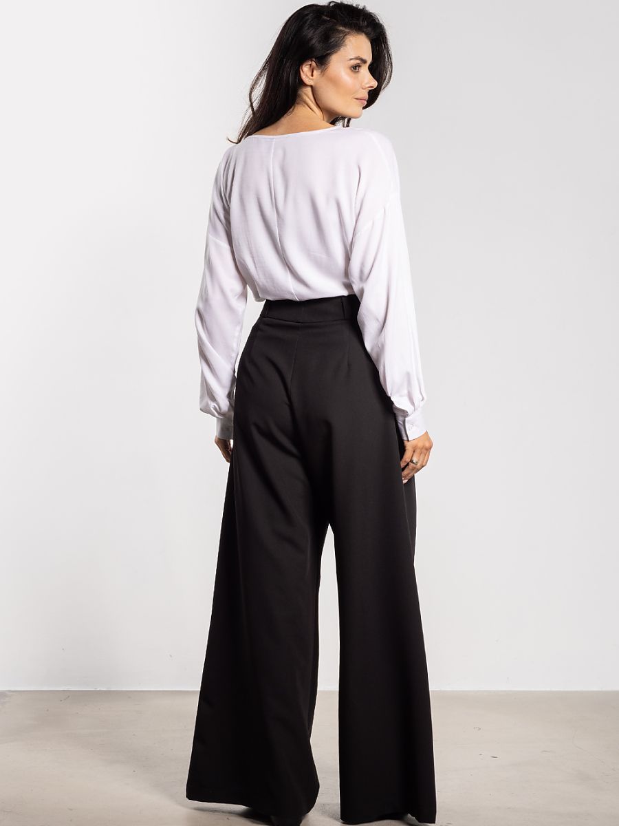  Women trousers model 218989 awama 