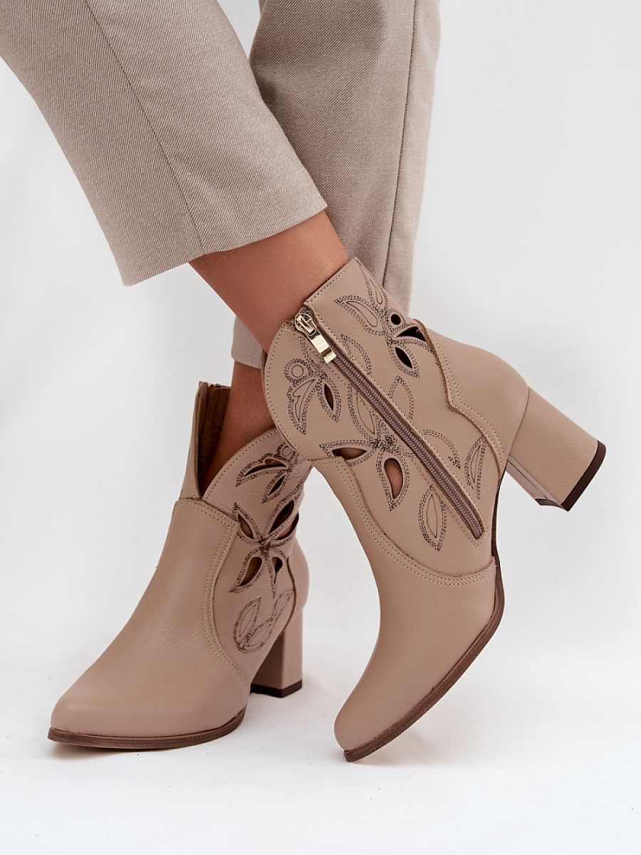  Heel boots model 219129 Step in style 