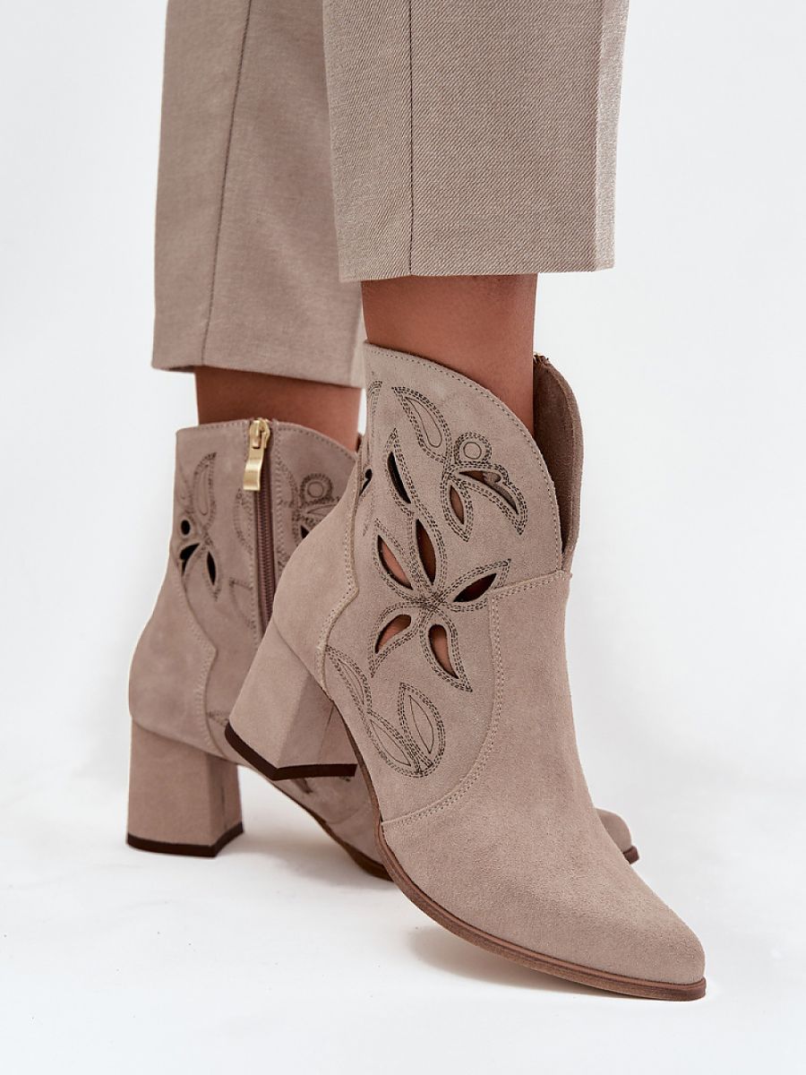  Heel boots model 219133 Step in style 