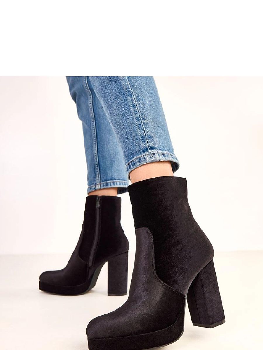 Heel boots model 220581 Solea 