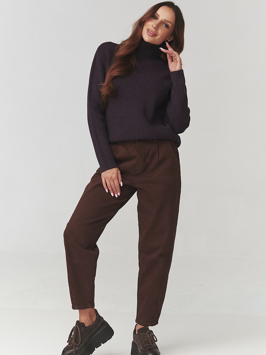  Turtleneck model 220773 Makadamia 
