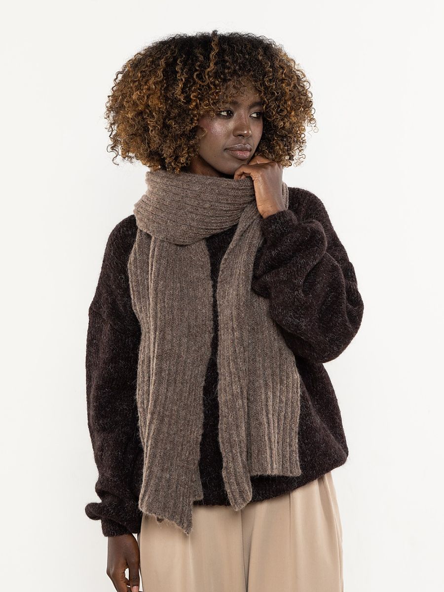  Shawl model 220843 awama 