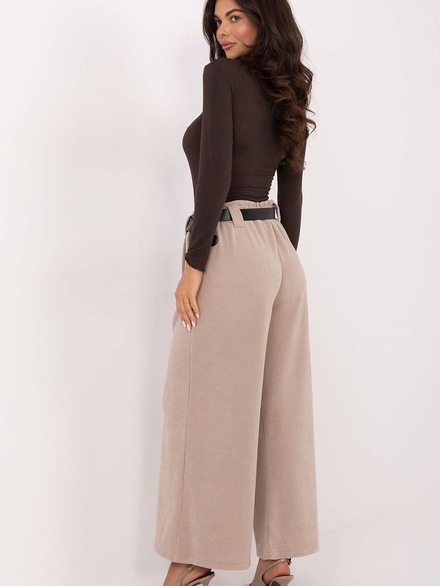  Women trousers model 220877 Rue Paris 