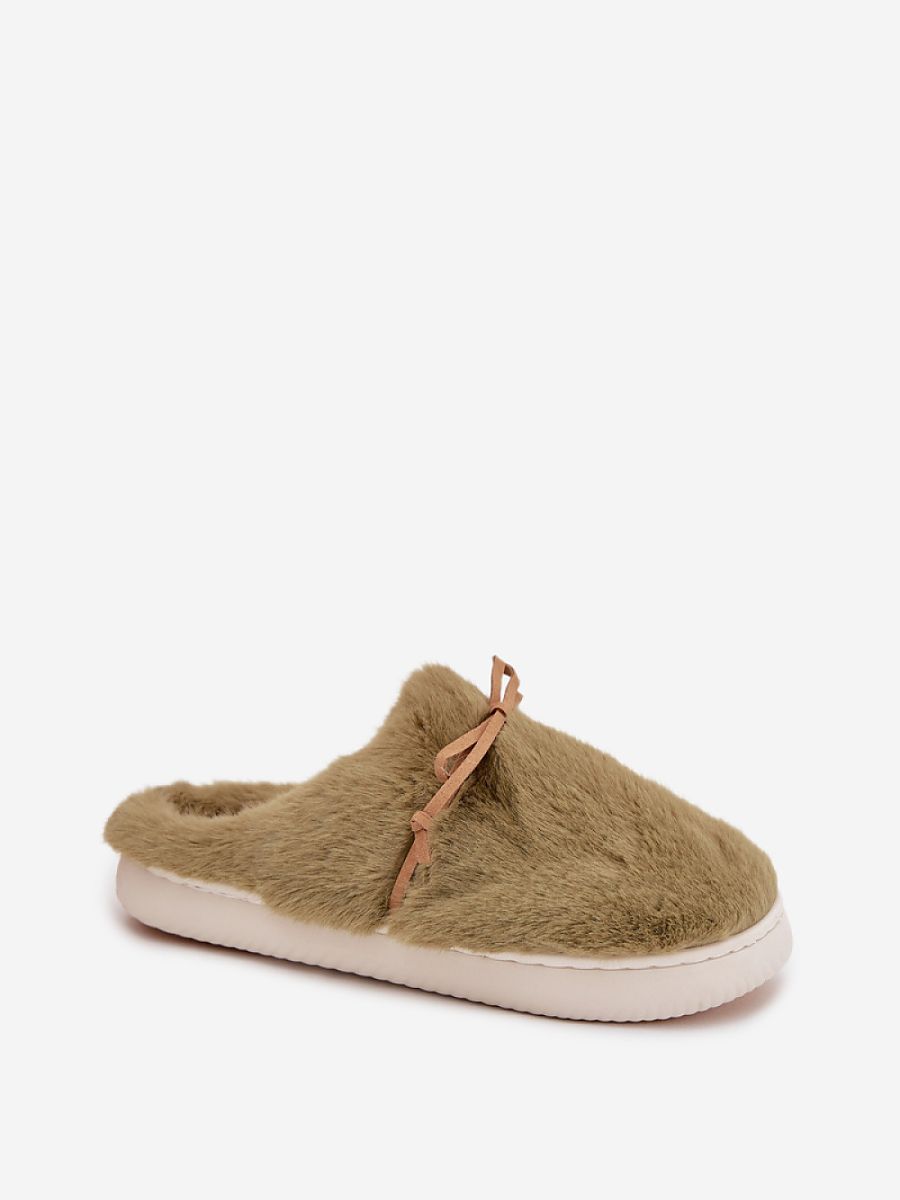  Slippers model 221506 Step in style 