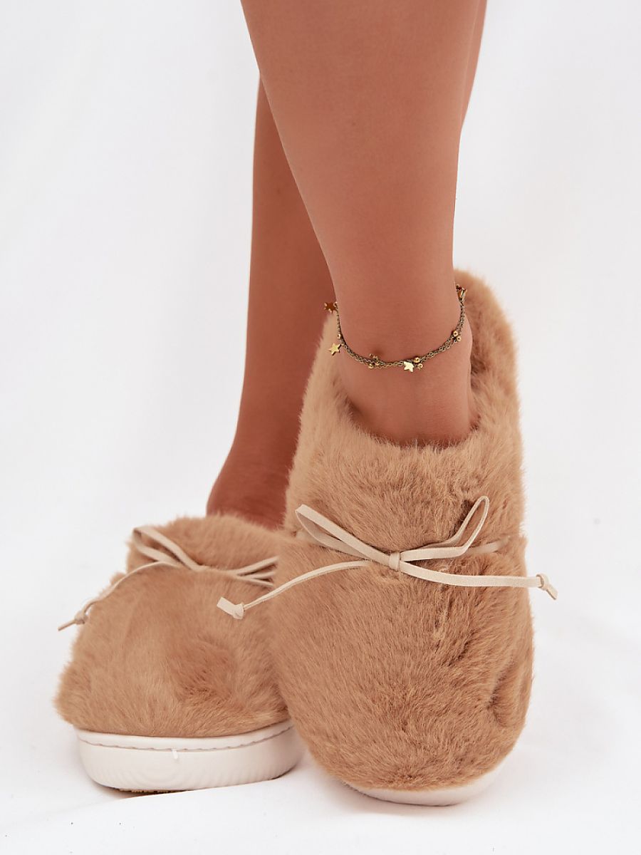  Slippers model 221507 Step in style 
