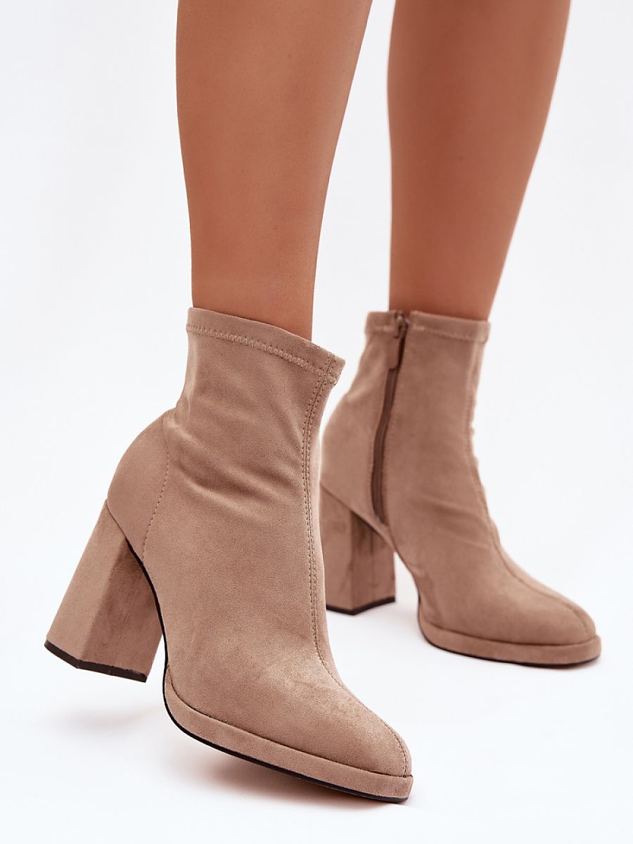  Heel boots model 221934 Step in style 