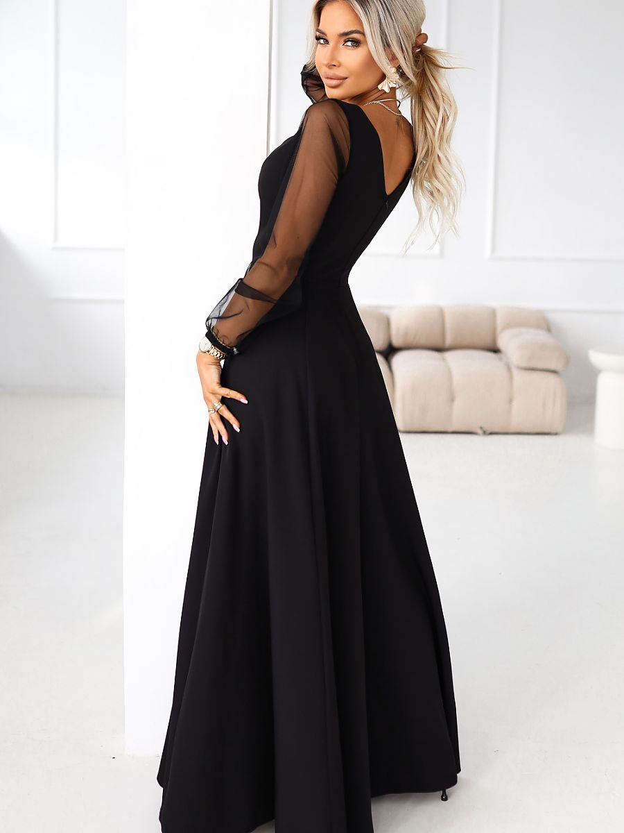  Long dress model 222147 Numoco 