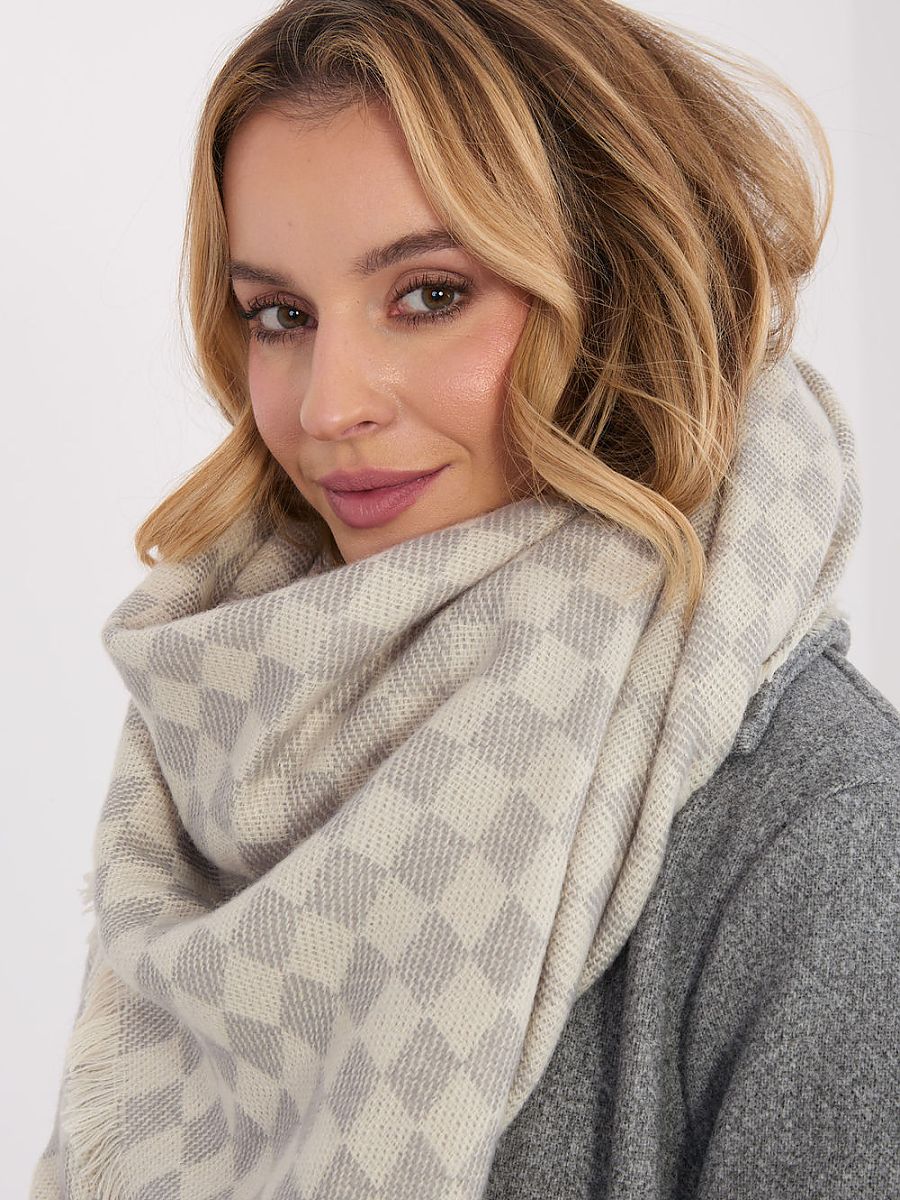  Shawl model 222302 AT 