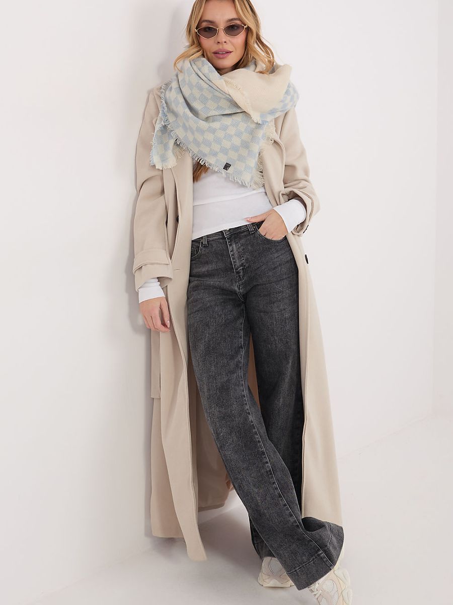  Shawl model 222308 AT 