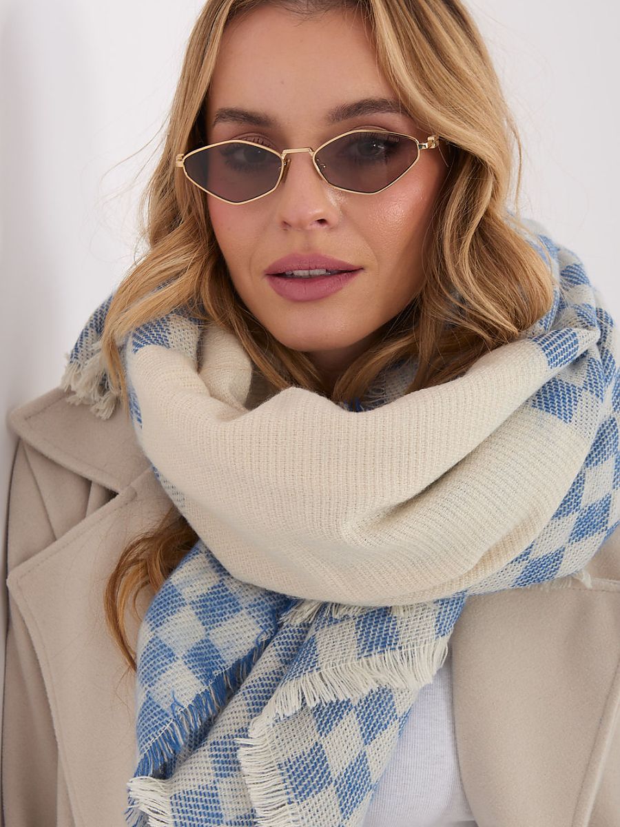  Shawl model 222310 AT 