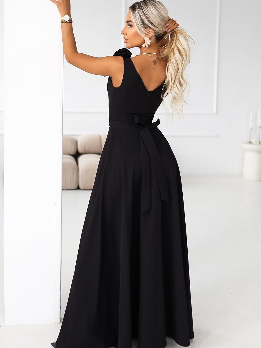  Long dress model 222461 Numoco 
