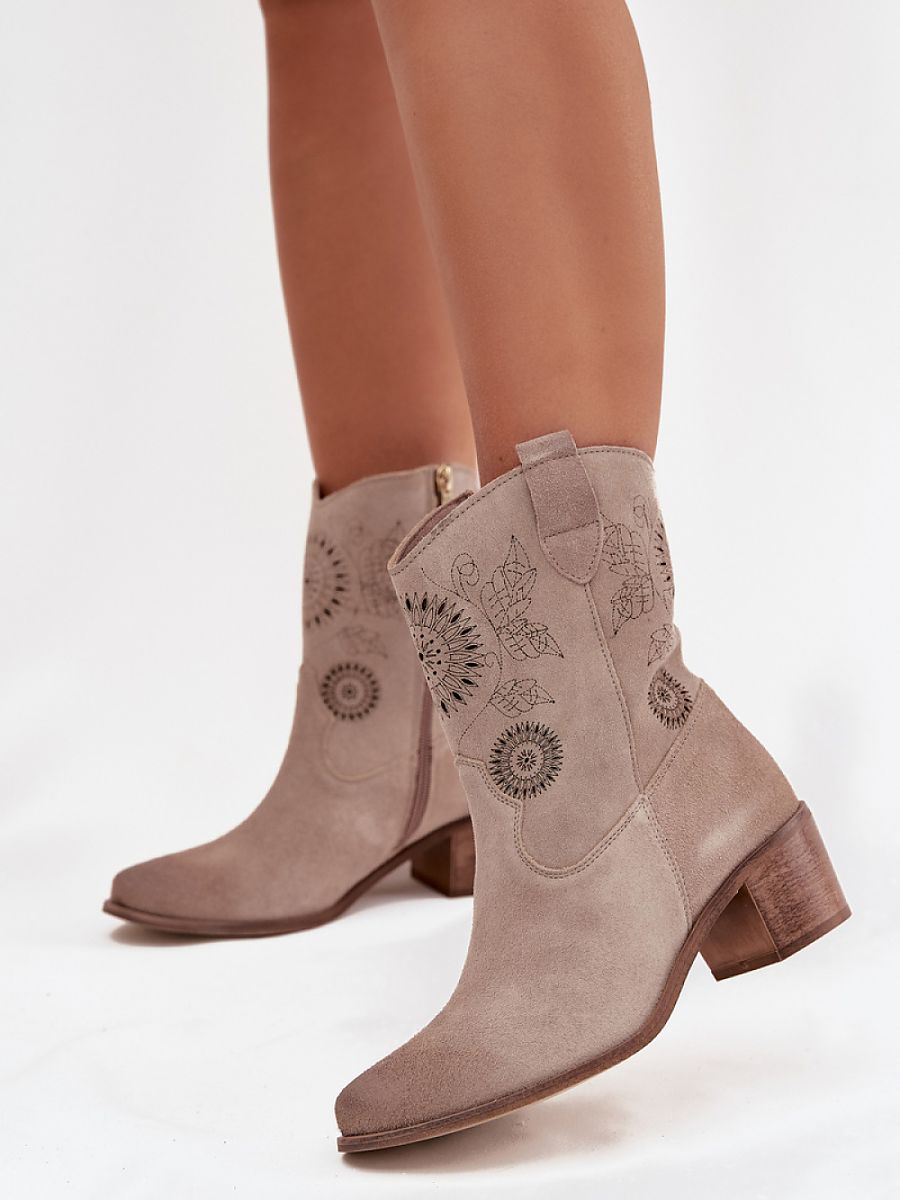  Heel boots model 222958 Step in style 