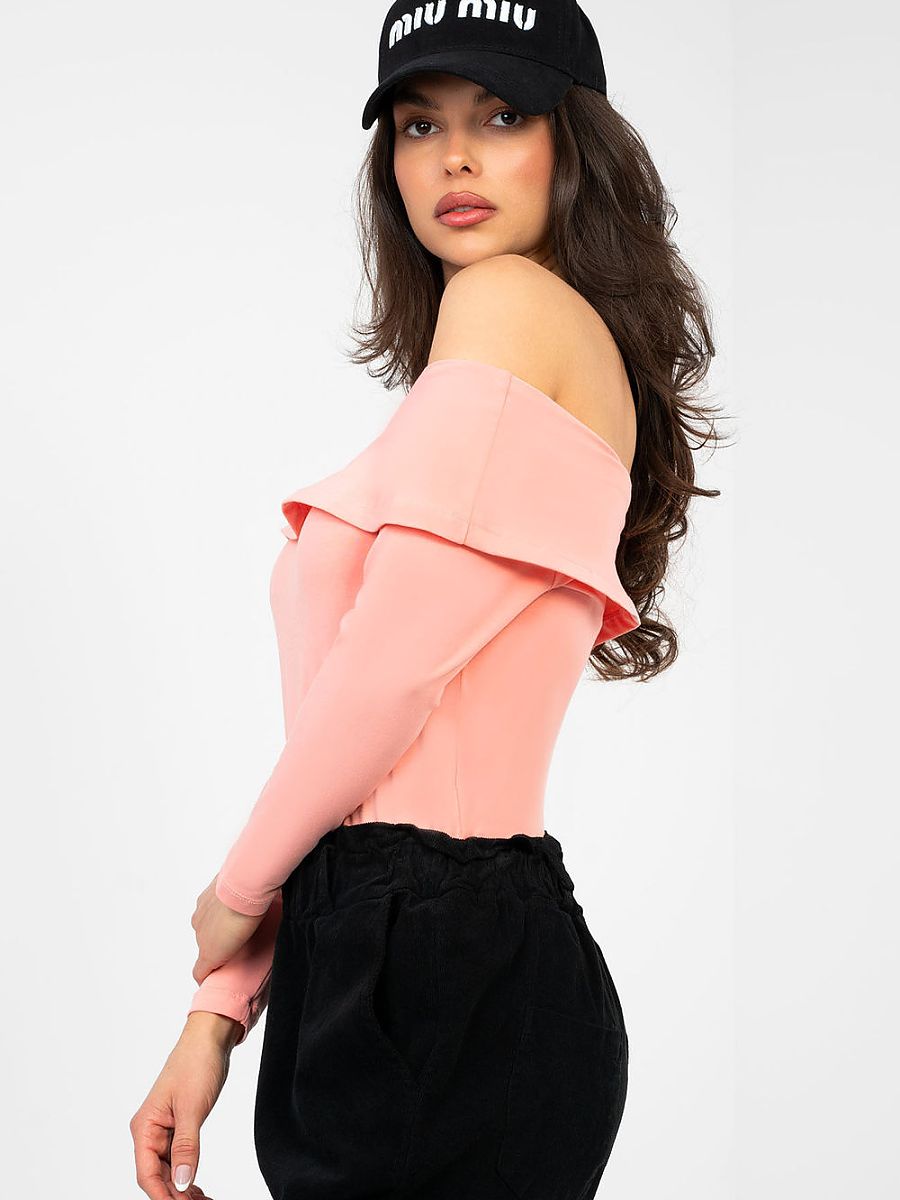  Blouse model 224747 Rue Paris 