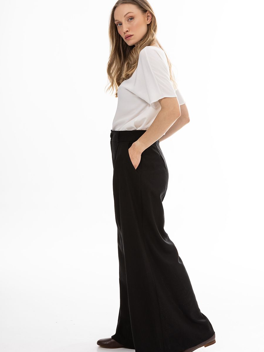  Women trousers model 225300 awama 