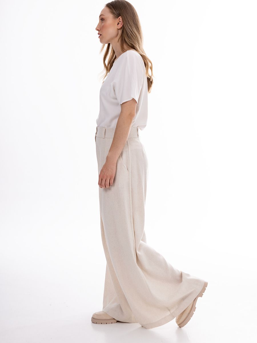  Women trousers model 225301 awama 