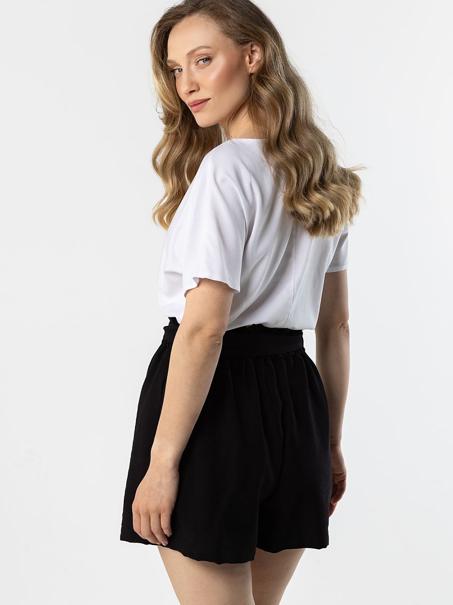  Shorts model 225326 awama 