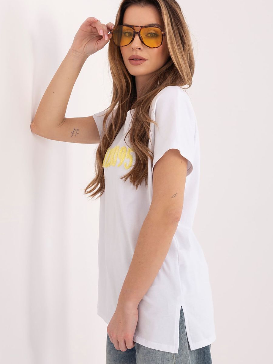  T-shirt model 225478 Relevance 