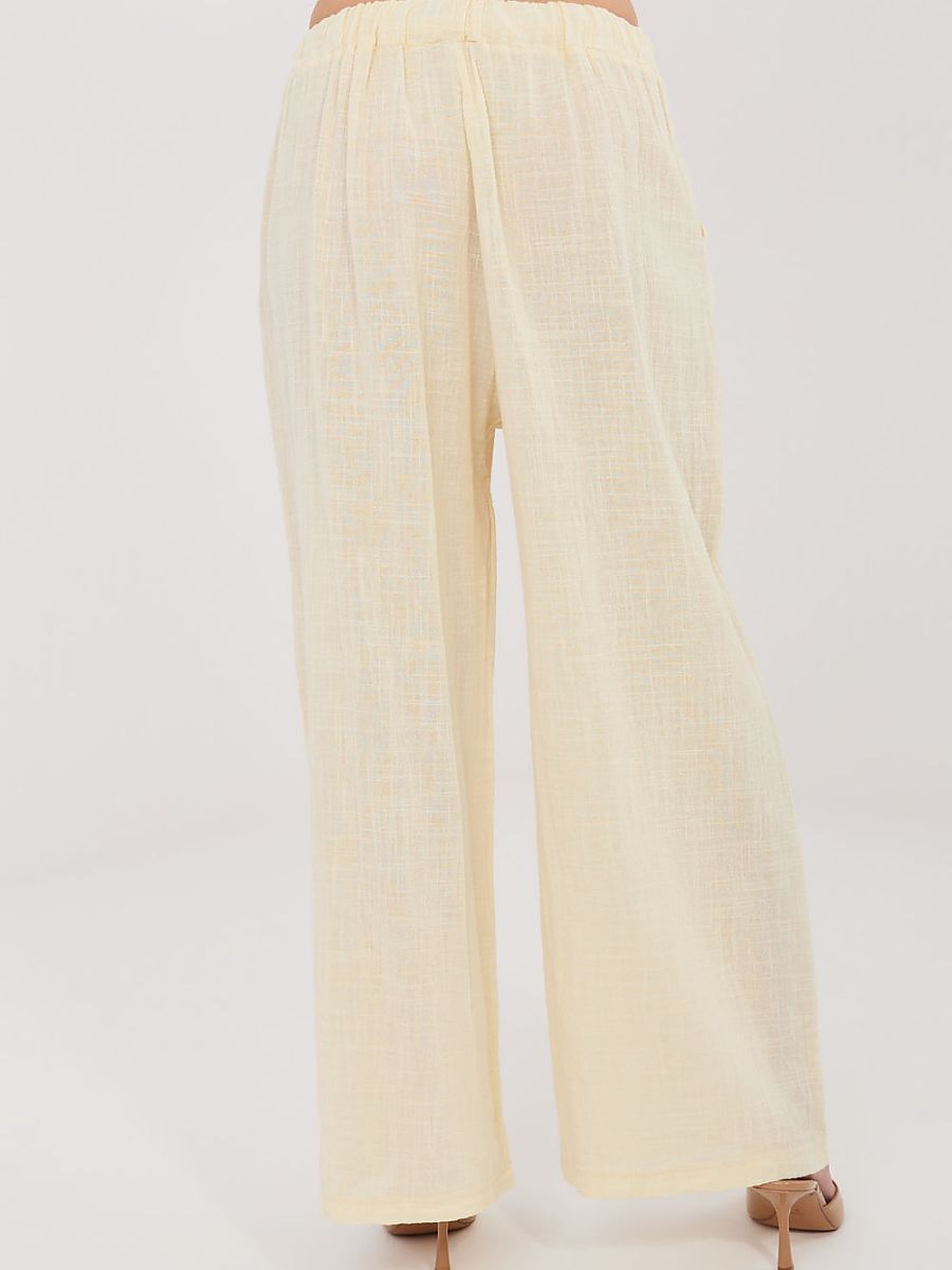  Women trousers model 225496 Italy Moda 
