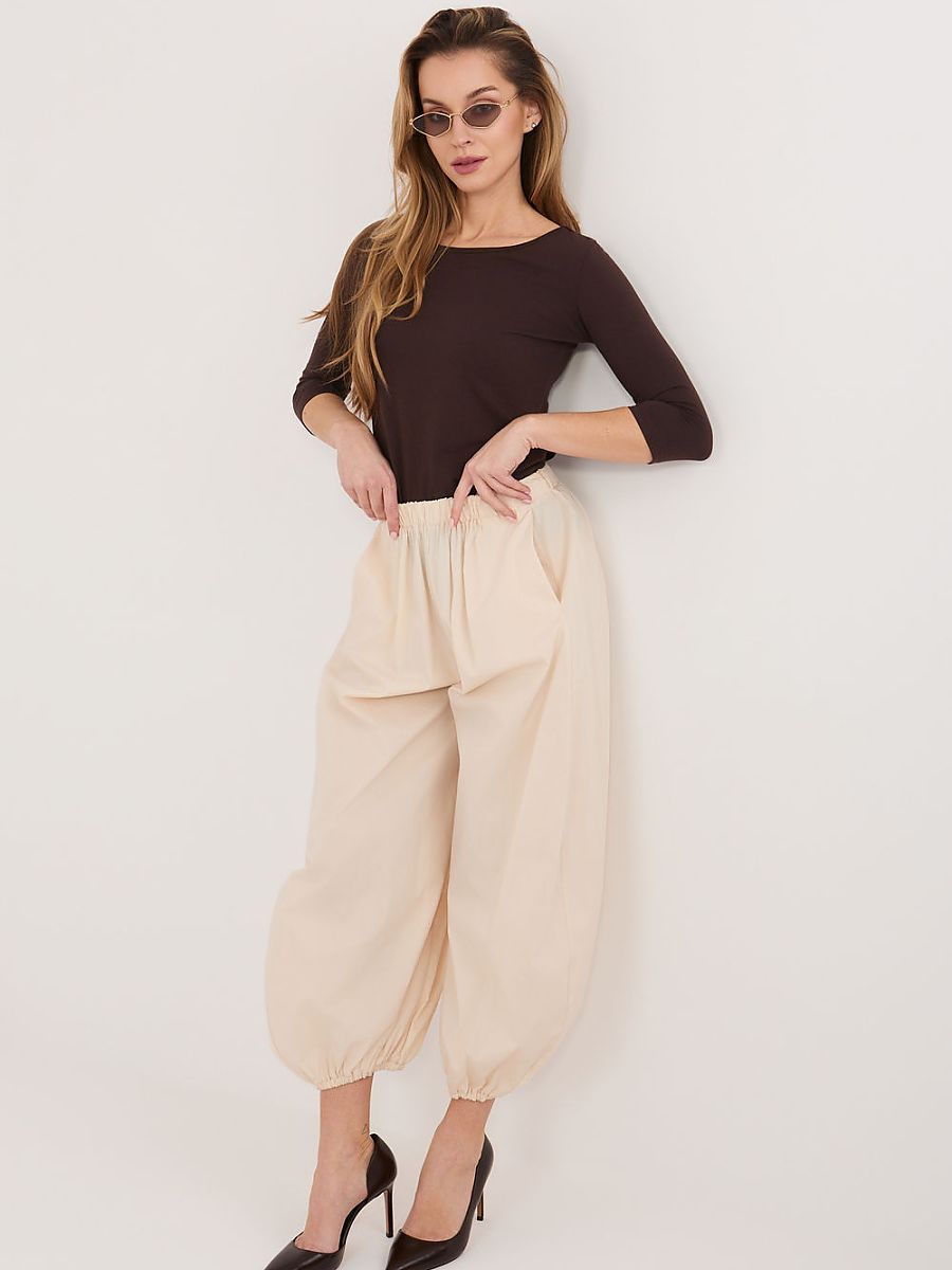  Women trousers model 225857 Rue Paris 