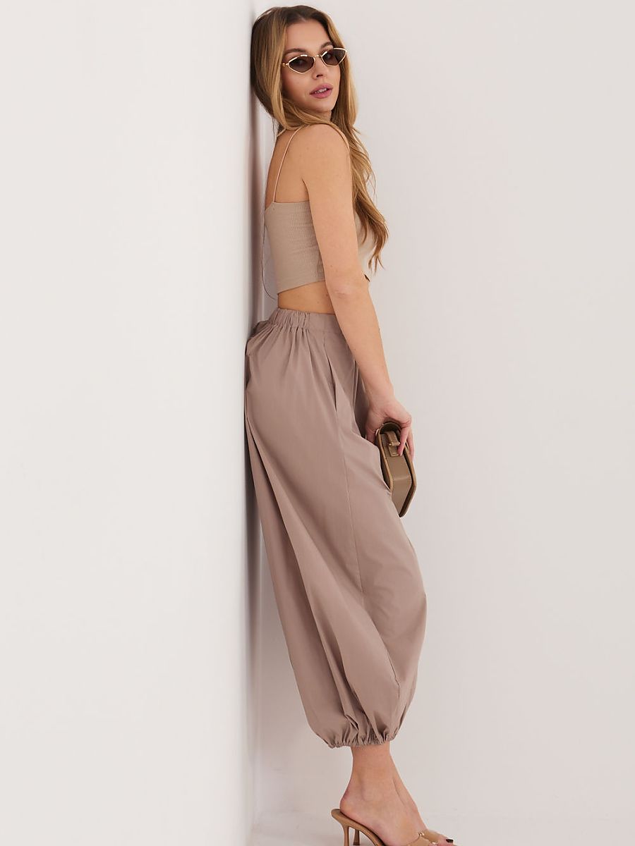  Women trousers model 225858 Rue Paris 