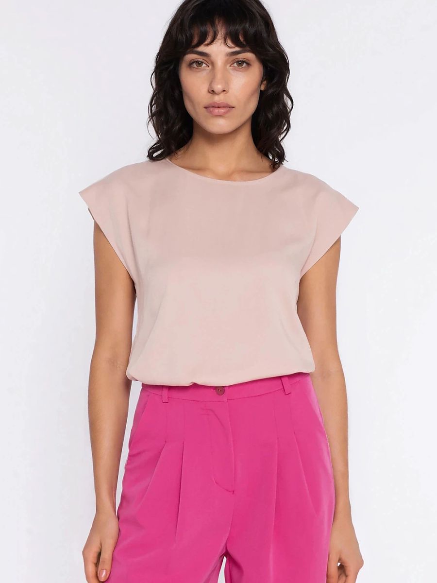  Blouse model 226432 Nife 