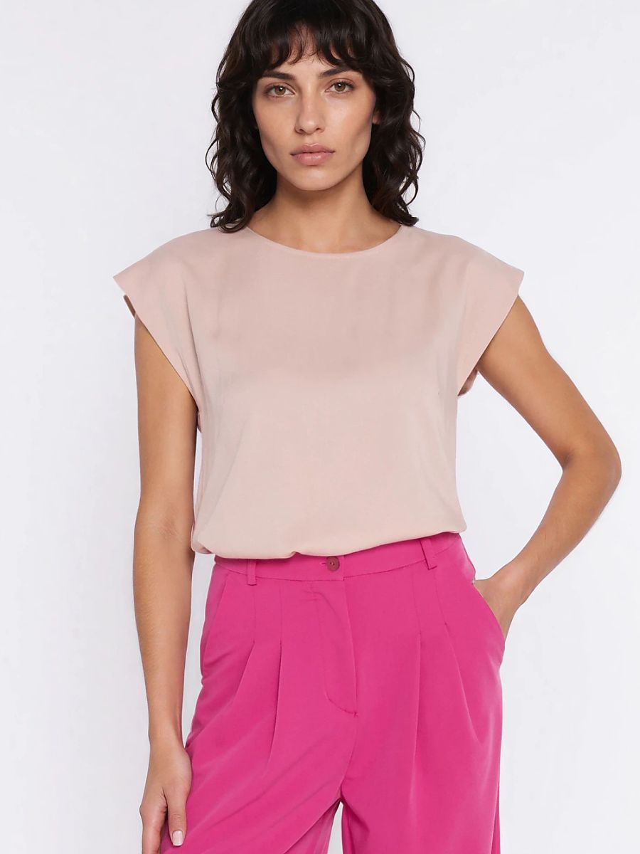  Blouse model 226432 Nife 