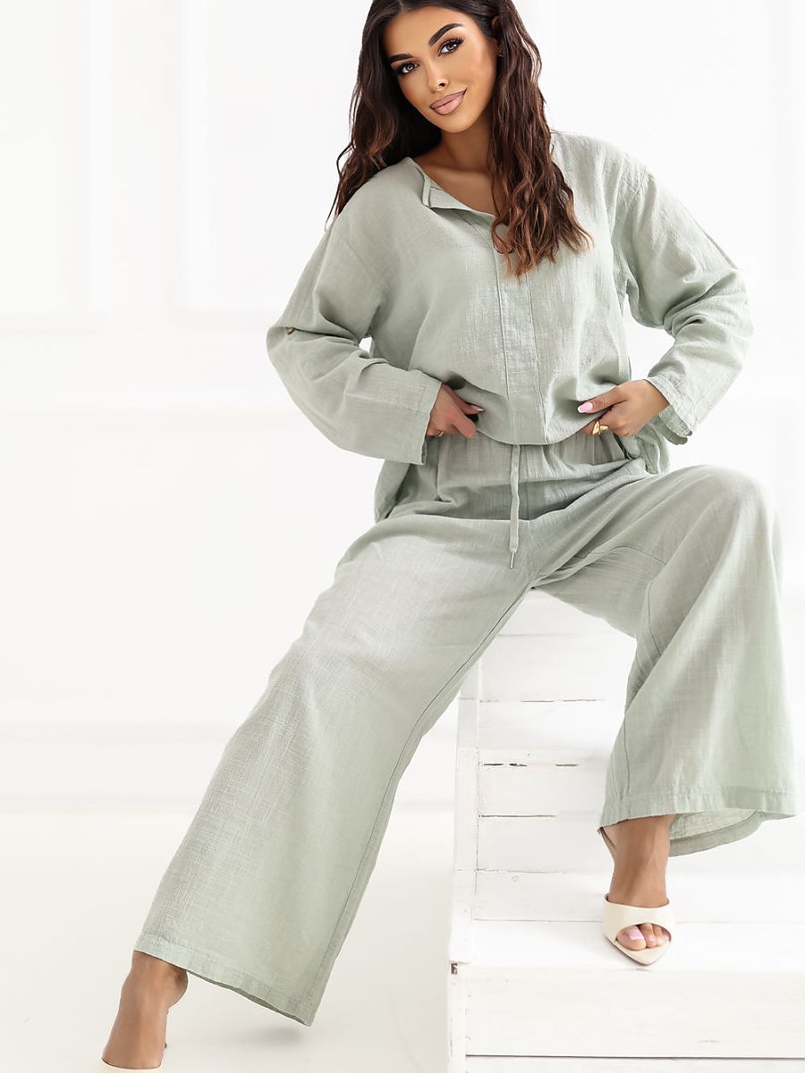  Women trousers model 226445 Italy Moda 