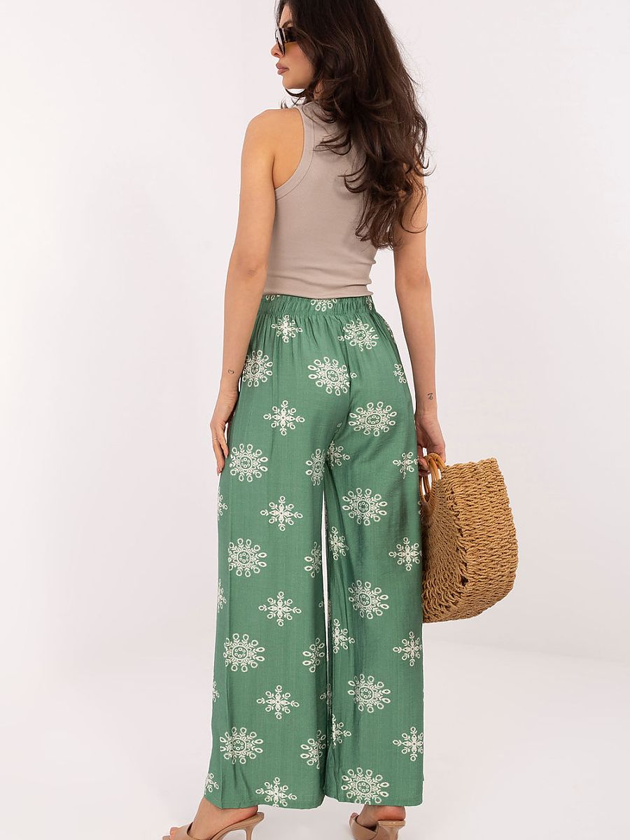  Women trousers model 226627 Italy Moda 