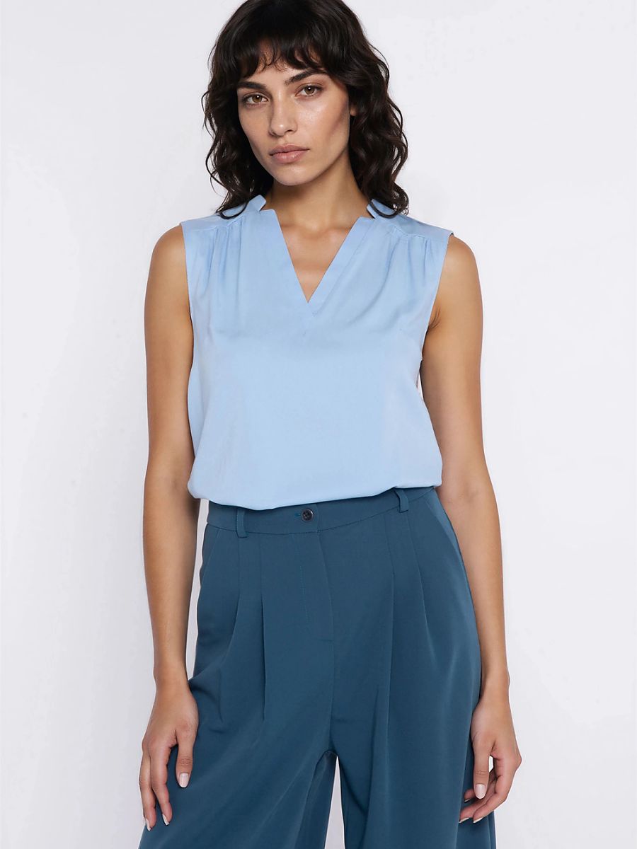  Blouse model 227158 Nife 