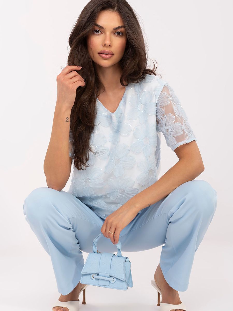  Blouse model 227318 Lakerta 