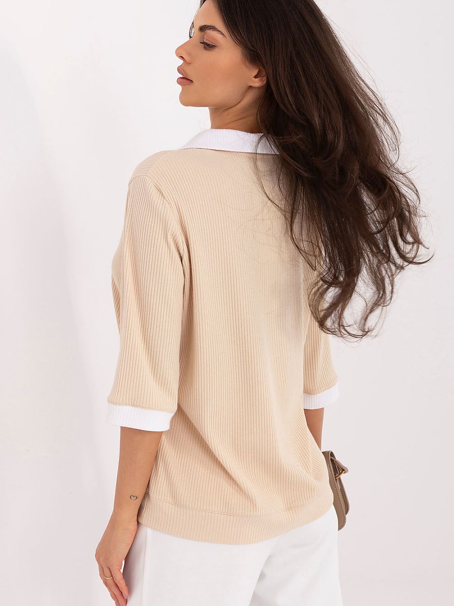  Blouse model 227322 Lakerta 