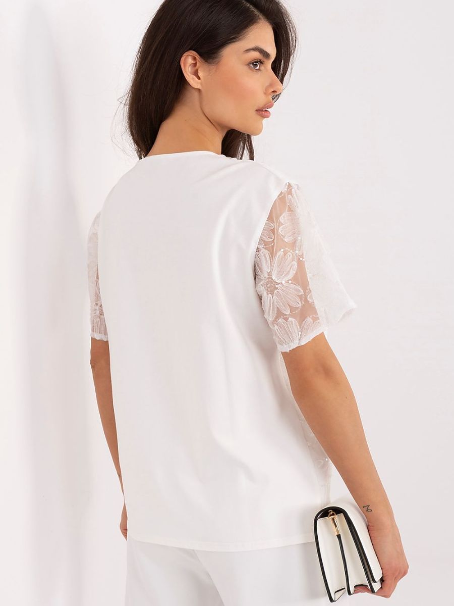  Blouse model 227319 Lakerta 