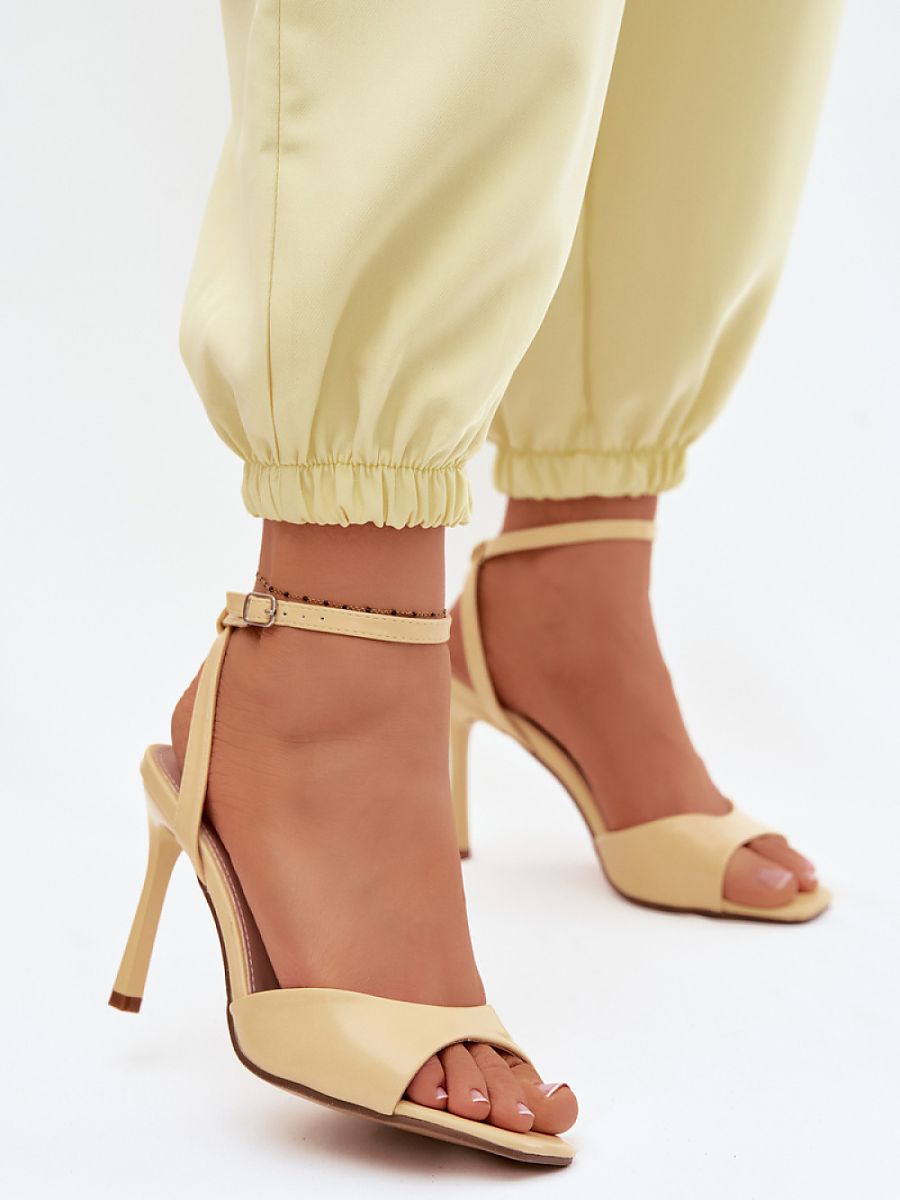  Heel sandals model 227435 Step in style 