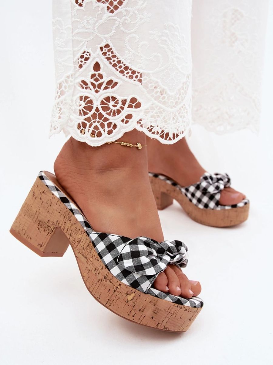  Heeled sandals model 228983 Step in style 