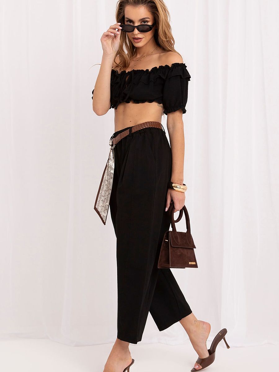  Women trousers model 229301 Italy Moda 