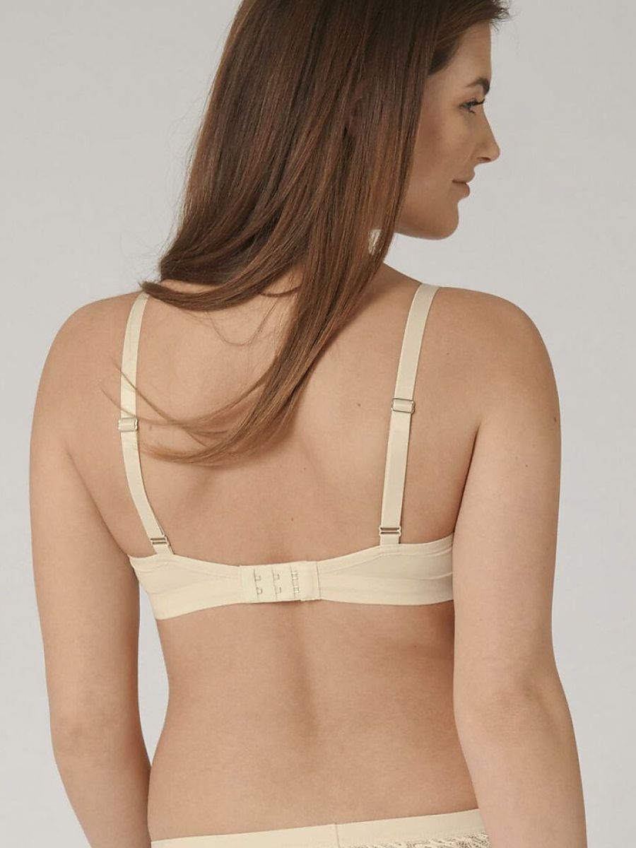  Brazilian style panties model 229412 Triumph 