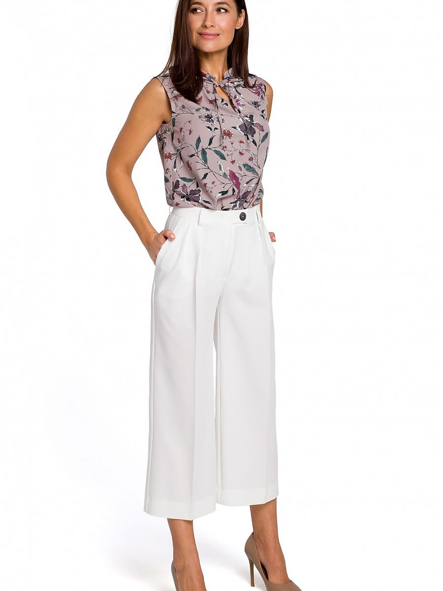  Women trousers model 130475 Stylove 