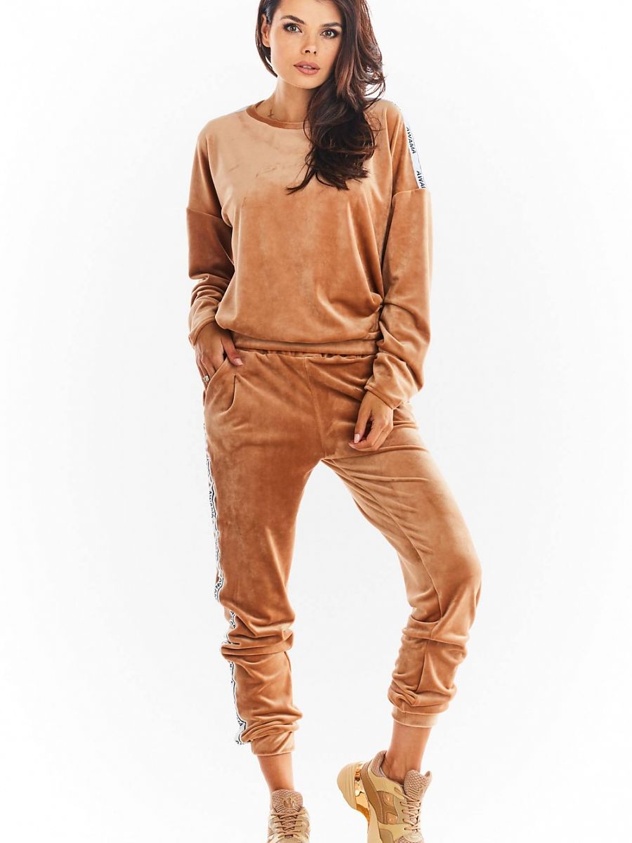  Sweatshirt model 149766 awama 