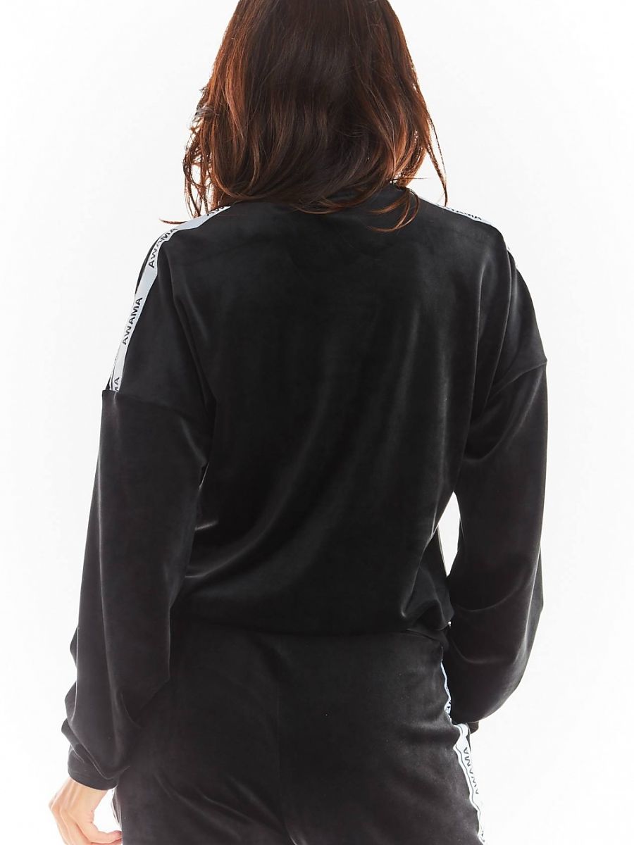  Sweatshirt model 149767 awama 