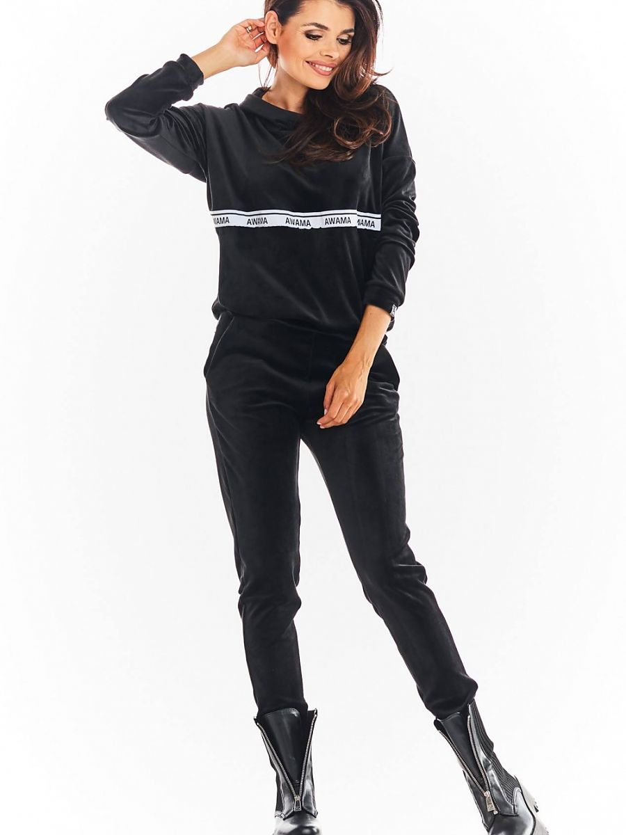  Sweatshirt model 149791 awama 