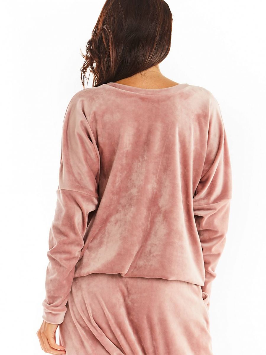  Sweatshirt model 150780 awama 